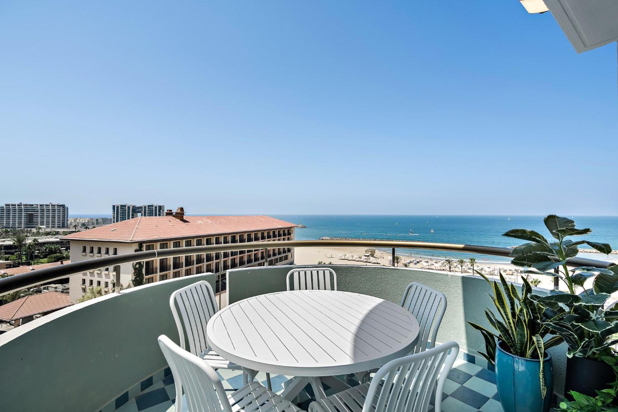 Sunsets Paradise 2Br With Parking By Beachfront Stay Herzelia Eksteriør bilde